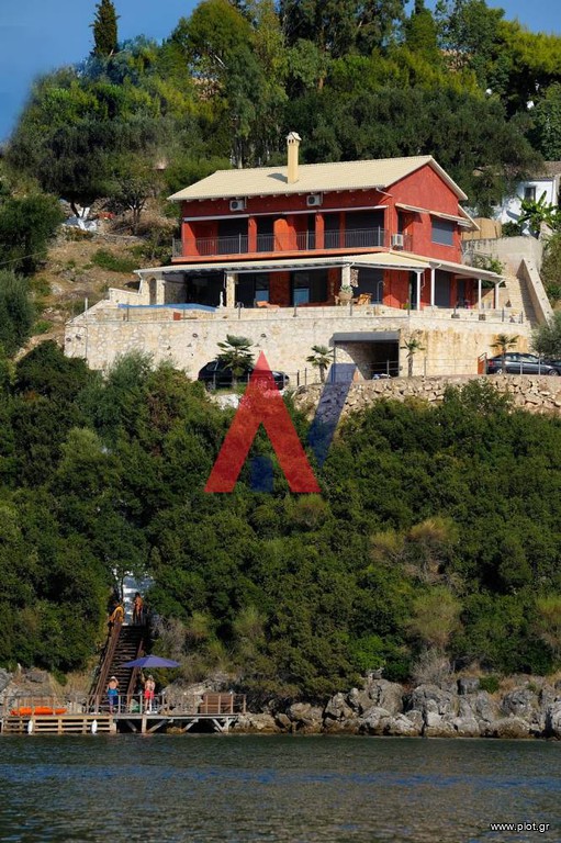 Βίλλα 300 τ.μ. πρός πώληση, Θεσπρωτία, Σύβοτα