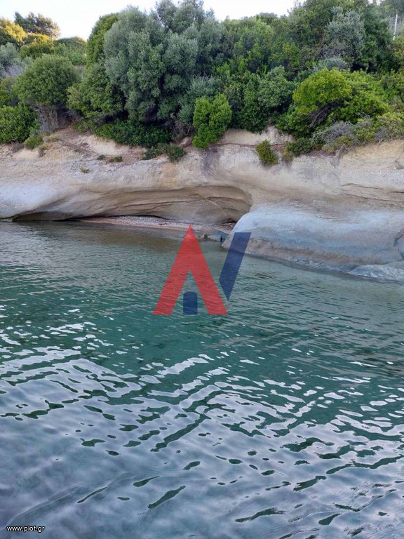 Αγροτεμάχια 23.500 τ.μ. πρός πώληση, Αιτωλοακαρνανία, Αλυζία