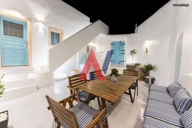 Villa 100 sqm for sale, Cyclades, Santorini