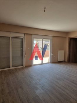 Building 860 sqm for sale