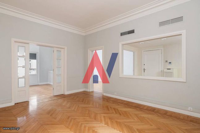 Apartment 180 sqm for rent, Athens - Center, Kolonaki - Likavitos
