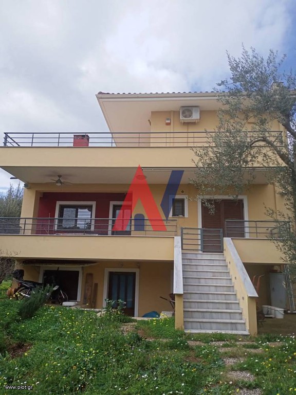 Βίλλα 210 τ.μ. πρός πώληση, Αχαΐα, Αίγιο