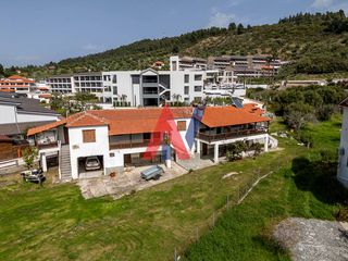 Συγκρότημα διαμερισμάτων 300 τ.μ. για πώληση