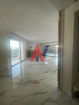 Detached home 835 sqm for sale