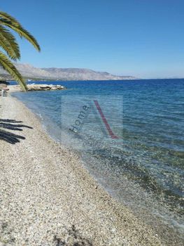 Land plot 300sqm for sale-Agioi Theodoroi » Center