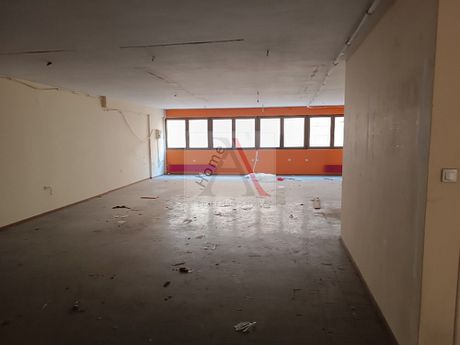 Office 400sqm for rent-Kentro » Platia Karitsi