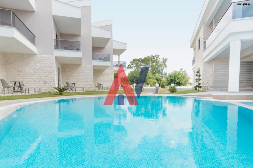 Ξενοδοχείο 1.163 τ.μ. προς πώληση, Παραλία Νικήτης