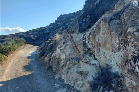 Parcel 8.000sqm for sale-Kimolos » Main Town - Chora