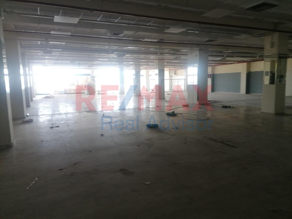 Επιχειρηματικό κτίριο 2.390 τ.μ. πρός πώληση, Κορινθία, Άσσος-Λεχαίο