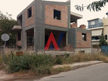 Building 244 sqm for sale
