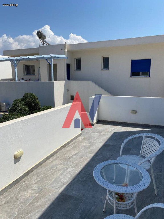 Ξενοδοχείο 75 τ.μ. προς πώληση, Φειρά