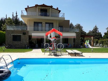 Βίλλα 350 τ.μ. για ενοικίαση
