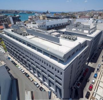 Επιχειρηματικό κτίριο 6.873,45τ.μ. για ενοικίαση-Λιμάνι