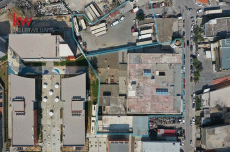 Business bulding 8.825sqm for sale-Moschato