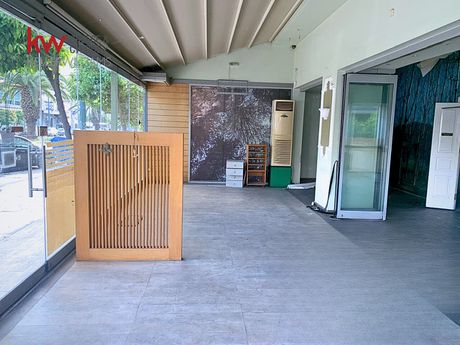 Store 226sqm for sale-Kalithea