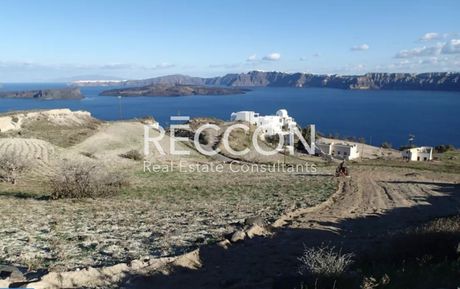 Οικόπεδο 4.400τ.μ. για πώληση-Σαντορίνη » Θήρα