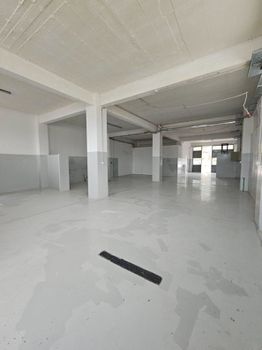 Επιχειρηματικό κτίριο 240 τ.μ. για ενοικίαση