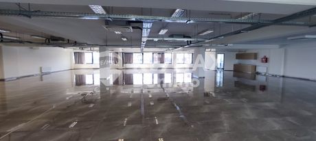 Γραφείο 685τ.μ. για ενοικίαση-Λιμάνι