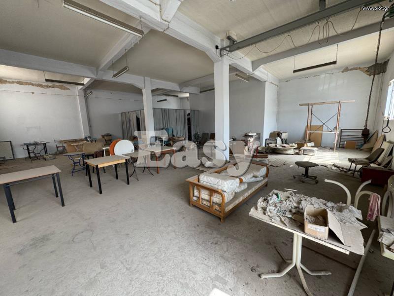 Βιομηχανικός χώρος 470 τ.μ. προς πώληση, Πέτρου Ράλλη