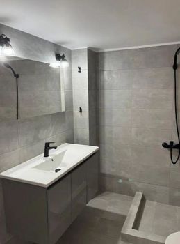 Διαμέρισμα 110τ.μ. για ενοικίαση-Εξάρχεια - νεάπολη