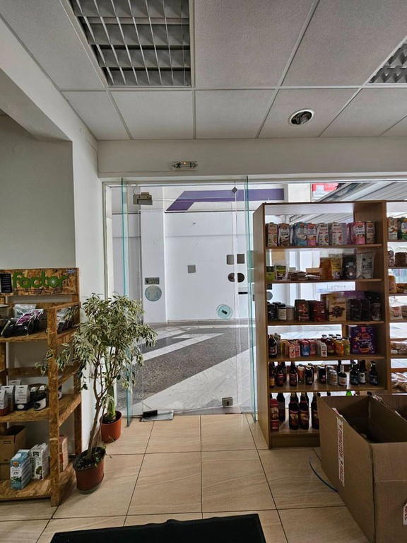 Κατάστημα 40 τ.μ. προς πώληση, Σουβάλα