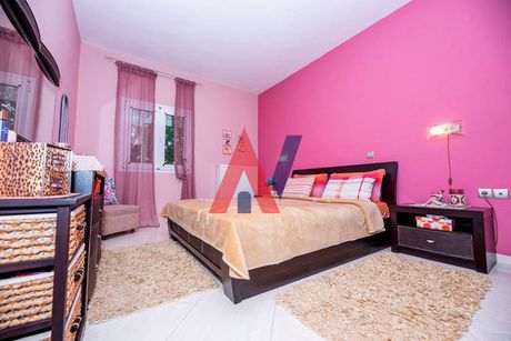 Detached home 250 sqm for sale