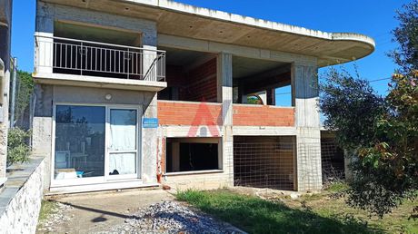 Κατάστημα 245 τ.μ. για πώληση