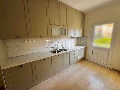 Apartment 90sqm for rent-Patra » Agia Sofia