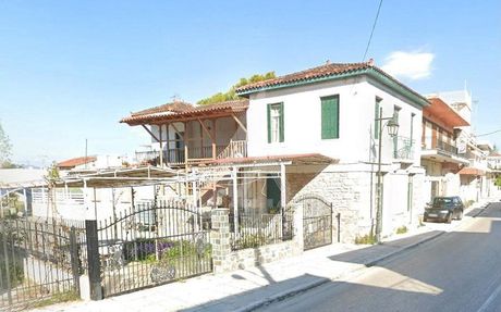 Συγκρότημα διαμερισμάτων 250τ.μ. για πώληση-Βόχα