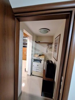 Office 66sqm for sale-Ampelokipoi - Pentagon