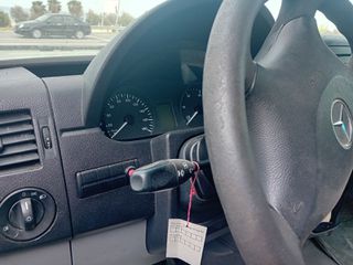 Mercedes-Benz 2013 Α.Μ.Ε.Α-thumb-5