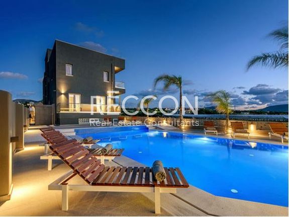 Hotel 698 sqm for sale, Heraklion Prefecture, Chersonisos