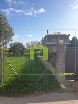 Land plot 537sqm for sale-Erineo » Mpouka