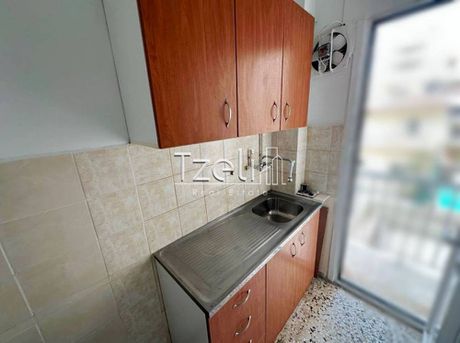 Studio 30sqm for rent-Patra » Patra Centre