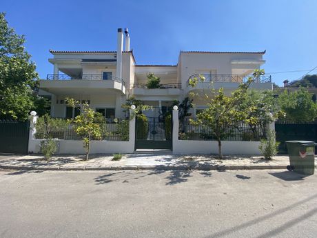 Maisonette 305sqm for rent-Kifisia