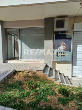 Store 32sqm for sale-Polichni » Meteora