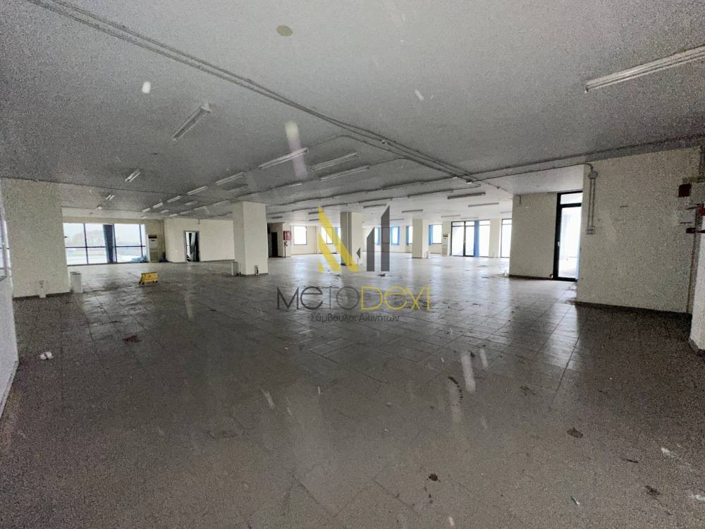 Βιοτεχνικός χώρος 700 τ.μ. προς ενοικίαση, Κέντρο Μενεμένης