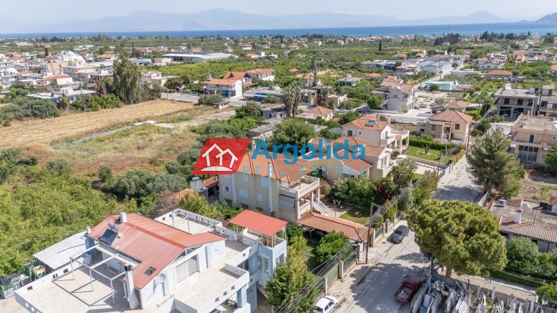Μονοκατοικία 409 τ.μ. προς πώληση, Κέντρο Βέλου