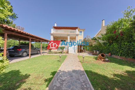 Detached home 409sqm for sale-Velo » Center