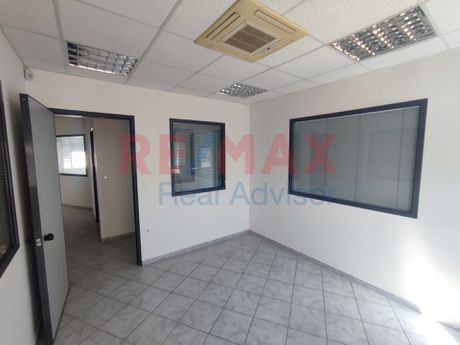 Επιχειρηματικό κτίριο 950 τ.μ. πρός ενοικίαση