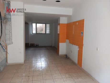 Store 45sqm for rent-Patra