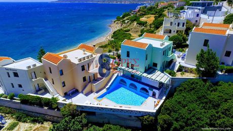 Hotel 1.170sqm for sale-Chios » Mastichochoria