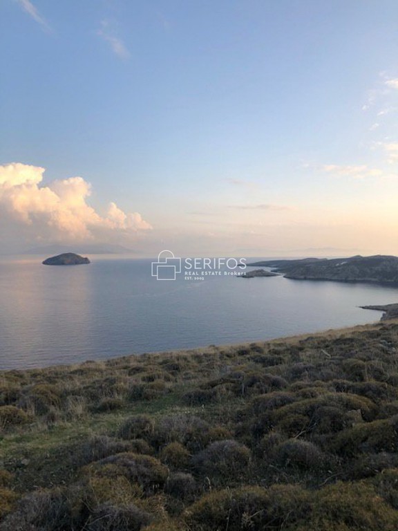 Αγροτεμάχια 4.200 τ.μ. πρός πώληση, Κυκλάδες, Σέριφος
