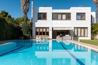 Μεζονέτα 375 τ.μ. για ενοικίαση