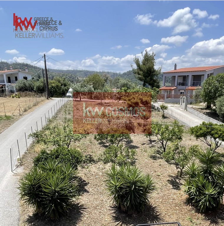 Land plot 740 sqm for sale, Asminio