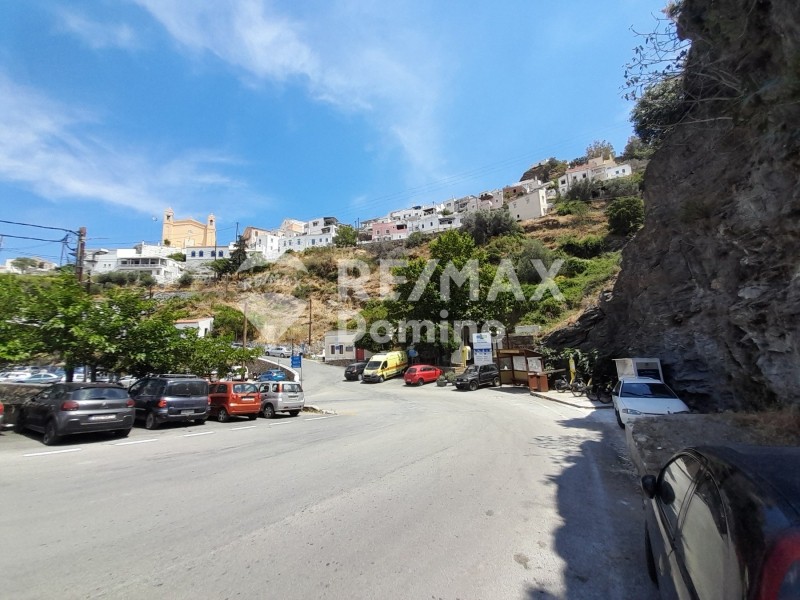 Οικόπεδο 850 τ.μ. προς πώληση, Ιουλίδα