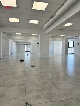 Γραφείο 300τ.μ. για ενοικίαση-