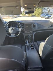 Renault Megane 2017-thumb-1