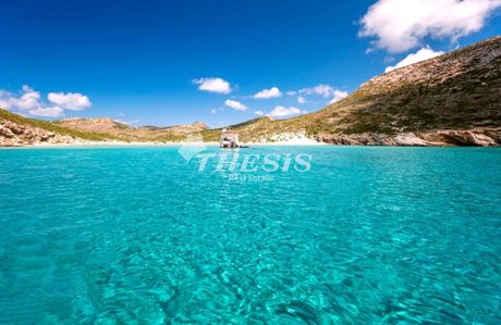 Parcel 11.000sqm for sale-Antiparos » Main Town - Chora