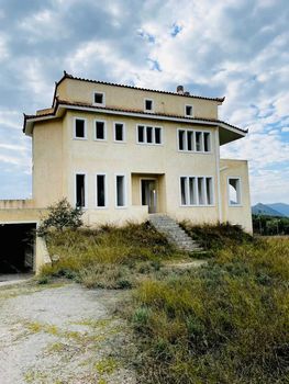Villa 400 sqm for sale